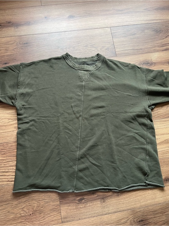 aerie Sweaters - Aerie Olive Green Distressed Cropped Crewneck Sweatshirt Center Seam Size M